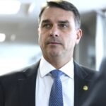 Flávio Bolsonaro defende castração química e redução da maioridade penal