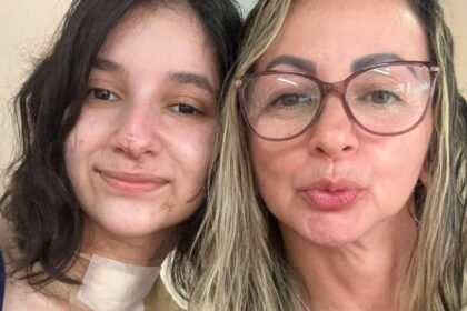 Mãe e jovem que sofreu tentativa de feminicídio em São Gonçalo, Rio