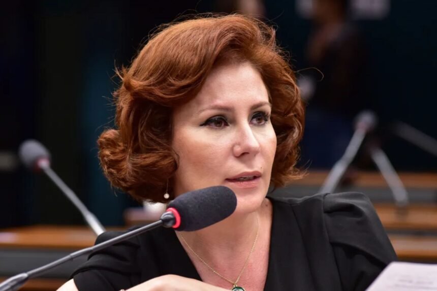 Carla Zambelli: Defesa vai recorrer de decisão sobre extradição