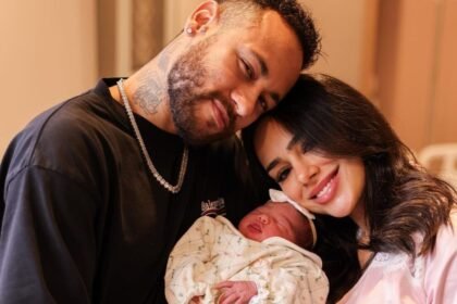 Filha caçula de Neymar é hospitalizada com gripe forte