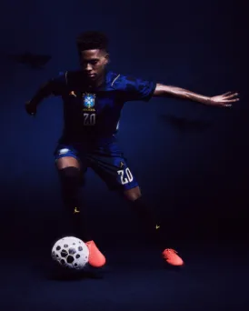 Novo uniforme da seleção brasileira