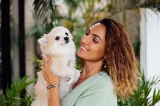 Itália cria licença para pais de pets com afastamento remunerado de até 3 dias