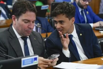 “Livre”: Nikolas comenta soltura de Alexandre Ramagem