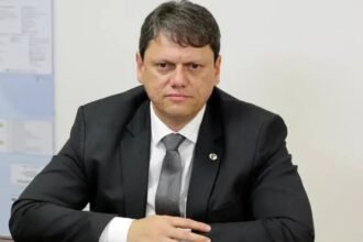 Governo Tarcísio é aprovado por 64,9% dos paulistas, aponta Paraná Pesquisas