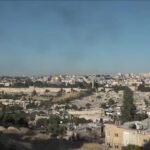 Petroquímica do Irã é atingida, enquanto Israel intercepta onda de mísseis