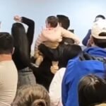 Passageira discute e agride funcionários da Latam no Aeroporto de Guarulhos