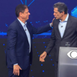 Haddad critica “onda privatista” e cita fogo em trem da CPTM durante debate com Tarcísio